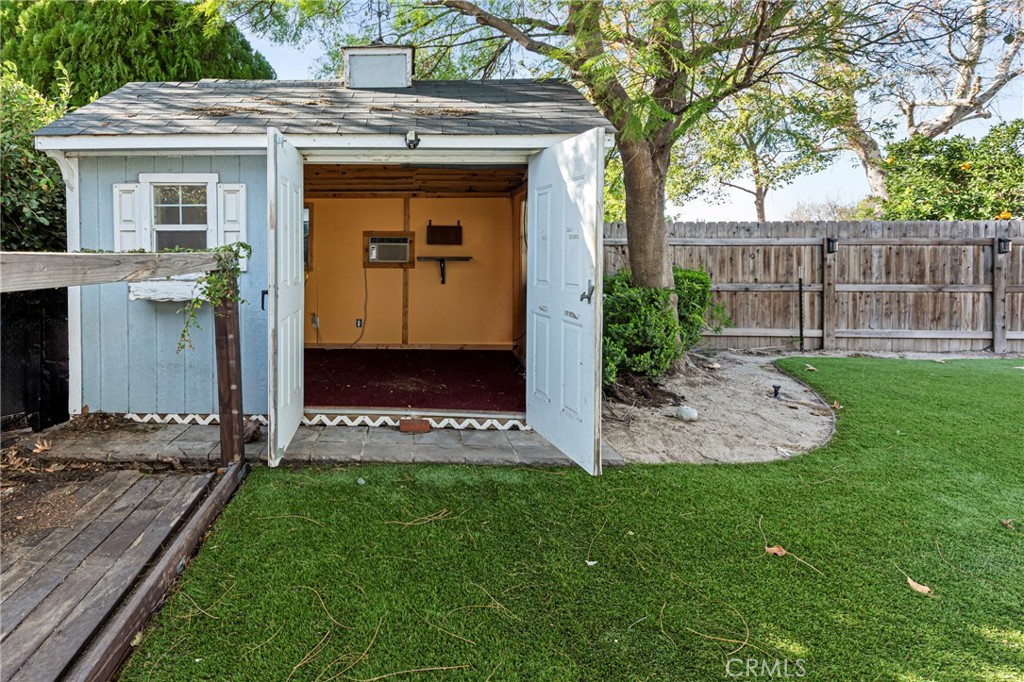 2197 Hurles Avenue Simi Valley, CA 93063 - Photo 27 of 39