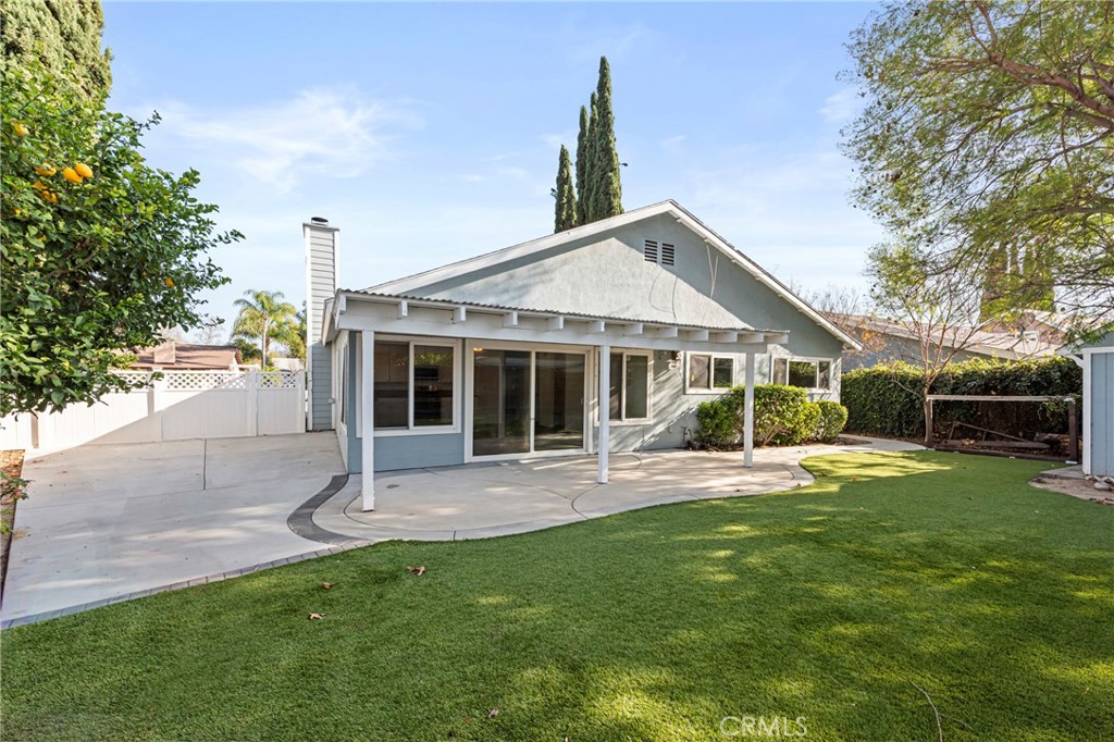 2197 Hurles Avenue Simi Valley, CA 93063 - Photo 6 of 39