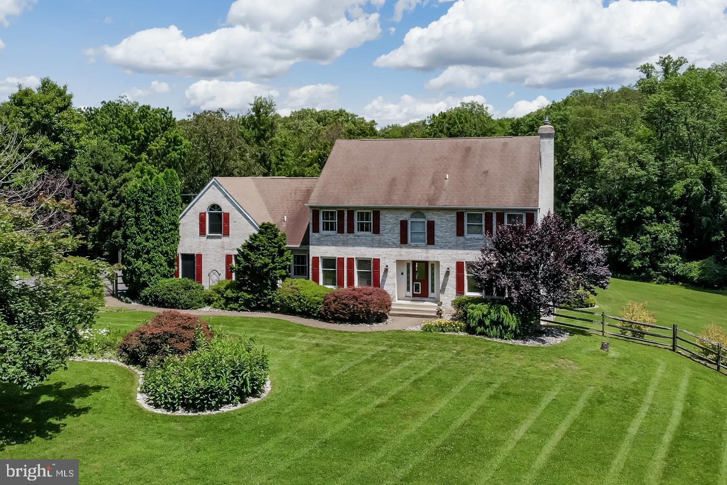 106 Round Hill Road Kennett Square, PA 19348 - Photo 1 of 38 Gallery Image 1
