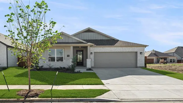 $339,990 | 3166 Duck Hts Avenue, Royse City, TX 75189