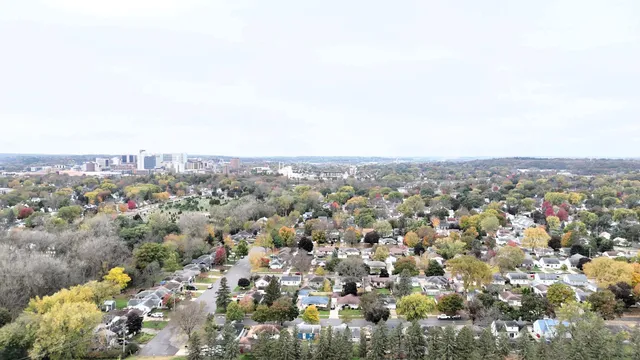 $295,000 | 800 16th Avenue Northeast, Rochester, MN 55906