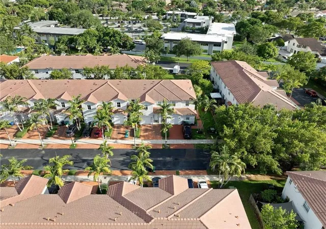$659,000 | 1041 Northeast 208th Street, Miami, FL 33179