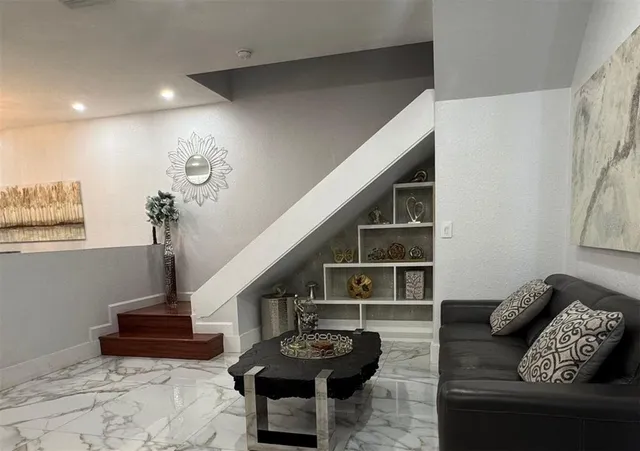 $659,000 | 1041 Northeast 208th Street, Miami, FL 33179