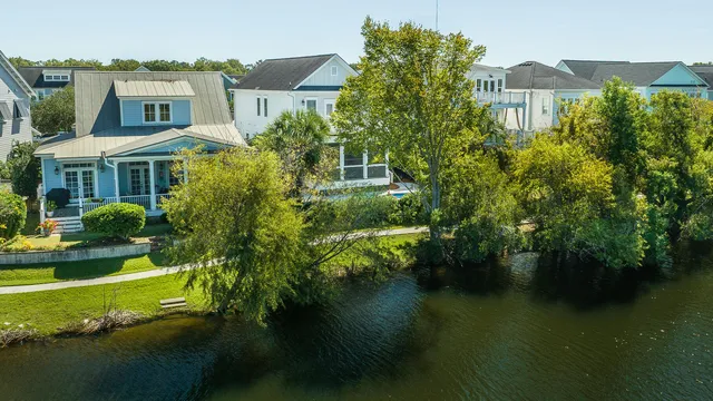 $1,625,000 | 1607 Paradise Lake Drive, Mount Pleasant, SC 29464