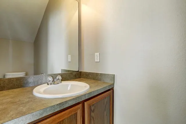 $1,395 | 23830 Single Oak Street, Spring, TX 77373