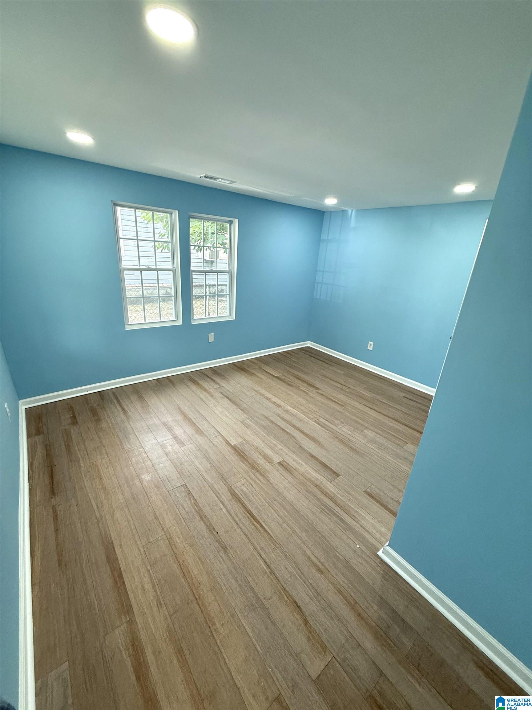 932 Court T Birmingham, AL 35214 - Photo 6 of 12