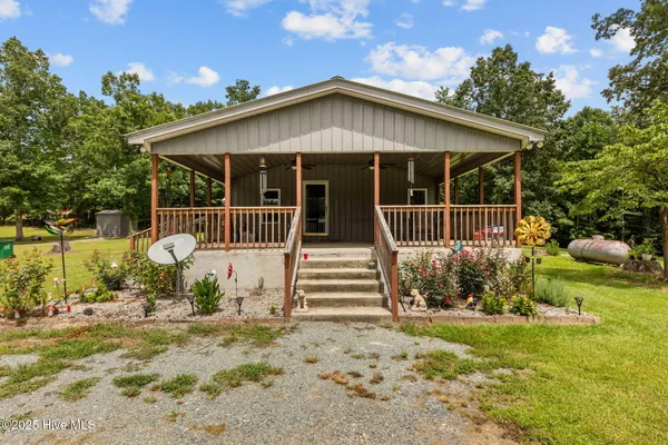 $450,000 | 323 McCrimmon Road, Carthage, NC 28327