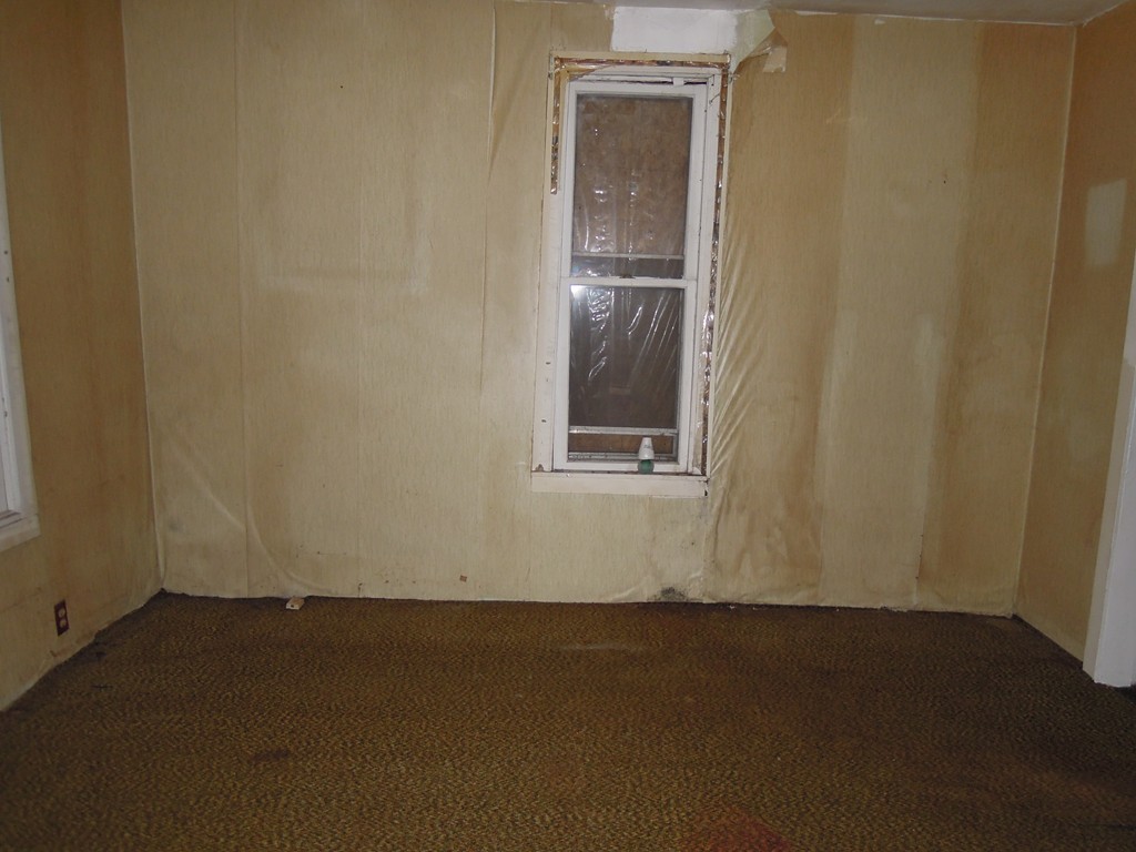 127 Ambrose Street Springfield, MA 01109 - Photo 8 of 18 Gallery Image 8