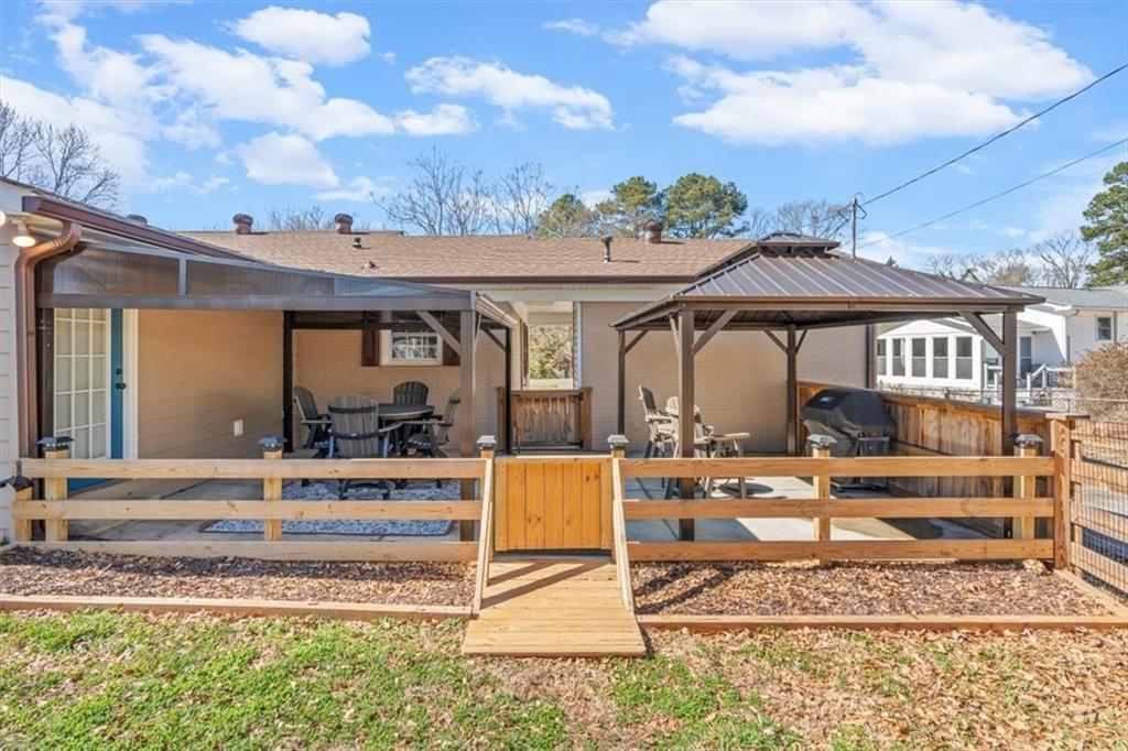240 John Phillips Road Cedartown, GA 30125 - Photo 35 of 55 front view of a house with a porch