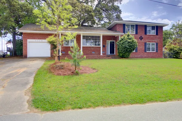 $460,000 | 1119 Smithfield Place, Hanahan, SC 29410