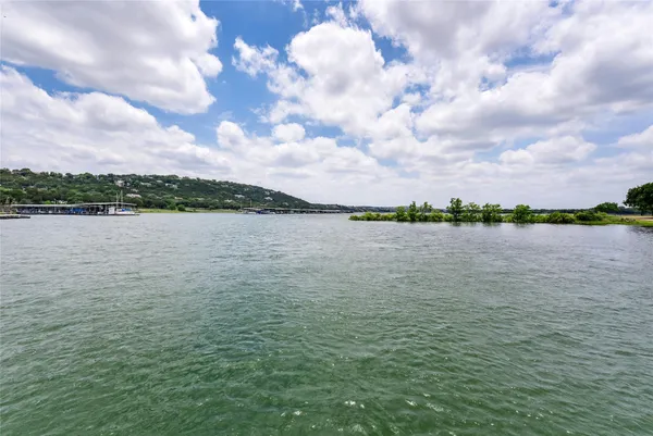 $1,900 | 20904 Waterside Drive, Unit 3, Lago Vista, TX 78645