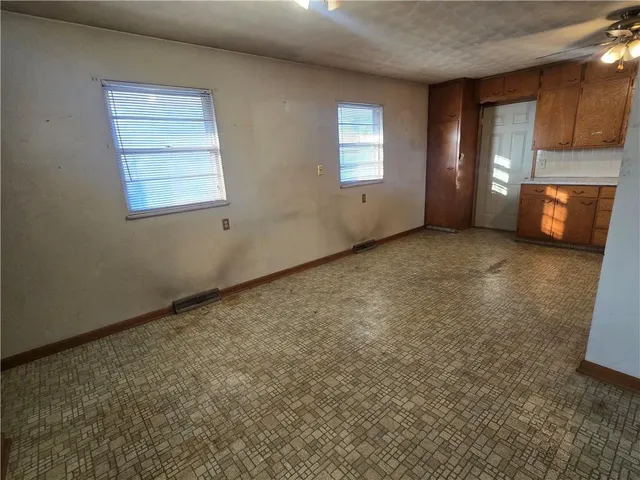 $190,000 | 2806 North River Boulevard, Independence, MO 64050