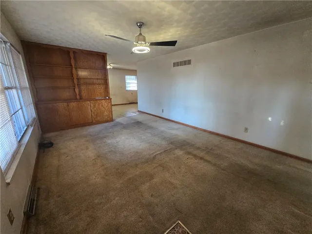 $190,000 | 2806 North River Boulevard, Independence, MO 64050