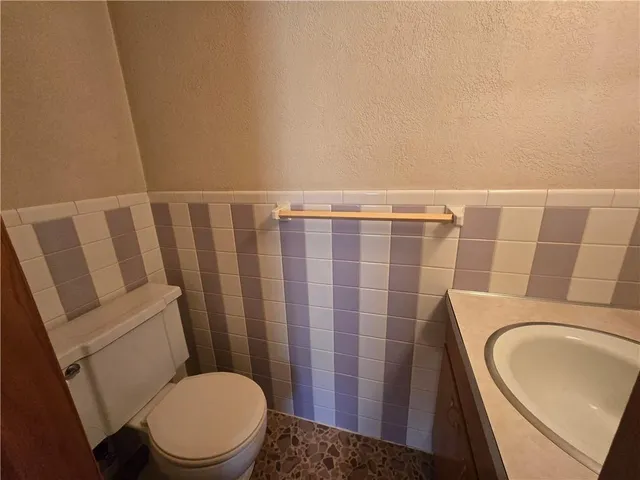 $190,000 | 2806 North River Boulevard, Independence, MO 64050