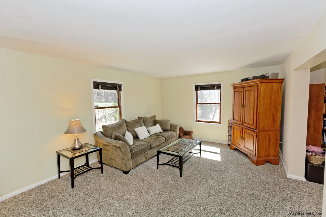 10 Farrell Road Brunswick, NY 12180 - Photo 6 of 25 Photo 6