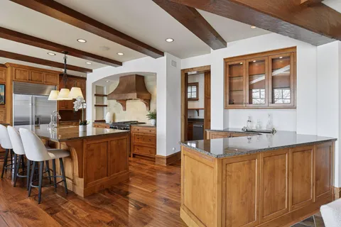 $3,895,000 | 12535 Beach Circle, Eden Prairie, MN 55344