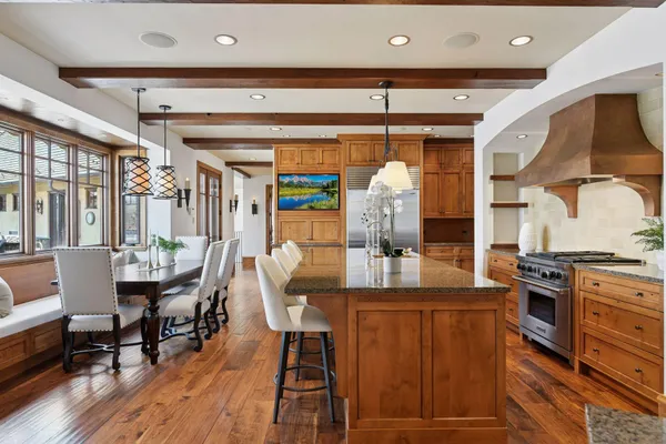 $3,895,000 | 12535 Beach Circle, Eden Prairie, MN 55344