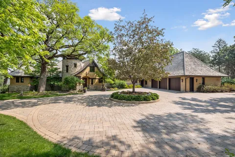 $3,895,000 | 12535 Beach Circle, Eden Prairie, MN 55344