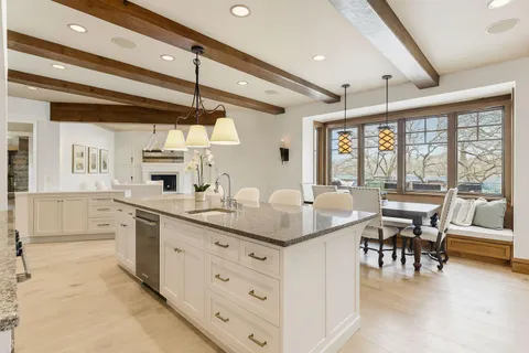 $3,895,000 | 12535 Beach Circle, Eden Prairie, MN 55344
