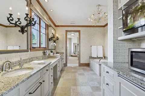 $3,895,000 | 12535 Beach Circle, Eden Prairie, MN 55344