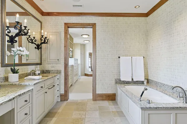 $3,895,000 | 12535 Beach Circle, Eden Prairie, MN 55344
