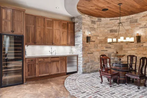 $3,895,000 | 12535 Beach Circle, Eden Prairie, MN 55344
