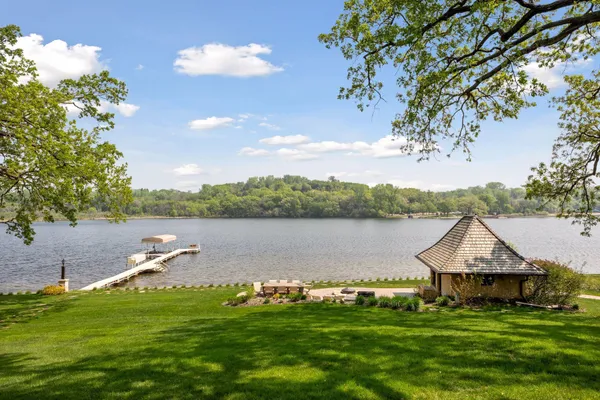 $3,895,000 | 12535 Beach Circle, Eden Prairie, MN 55344