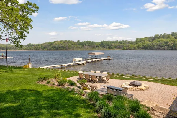 $3,895,000 | 12535 Beach Circle, Eden Prairie, MN 55344