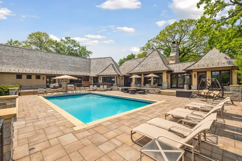 $3,895,000 | 12535 Beach Circle, Eden Prairie, MN 55344