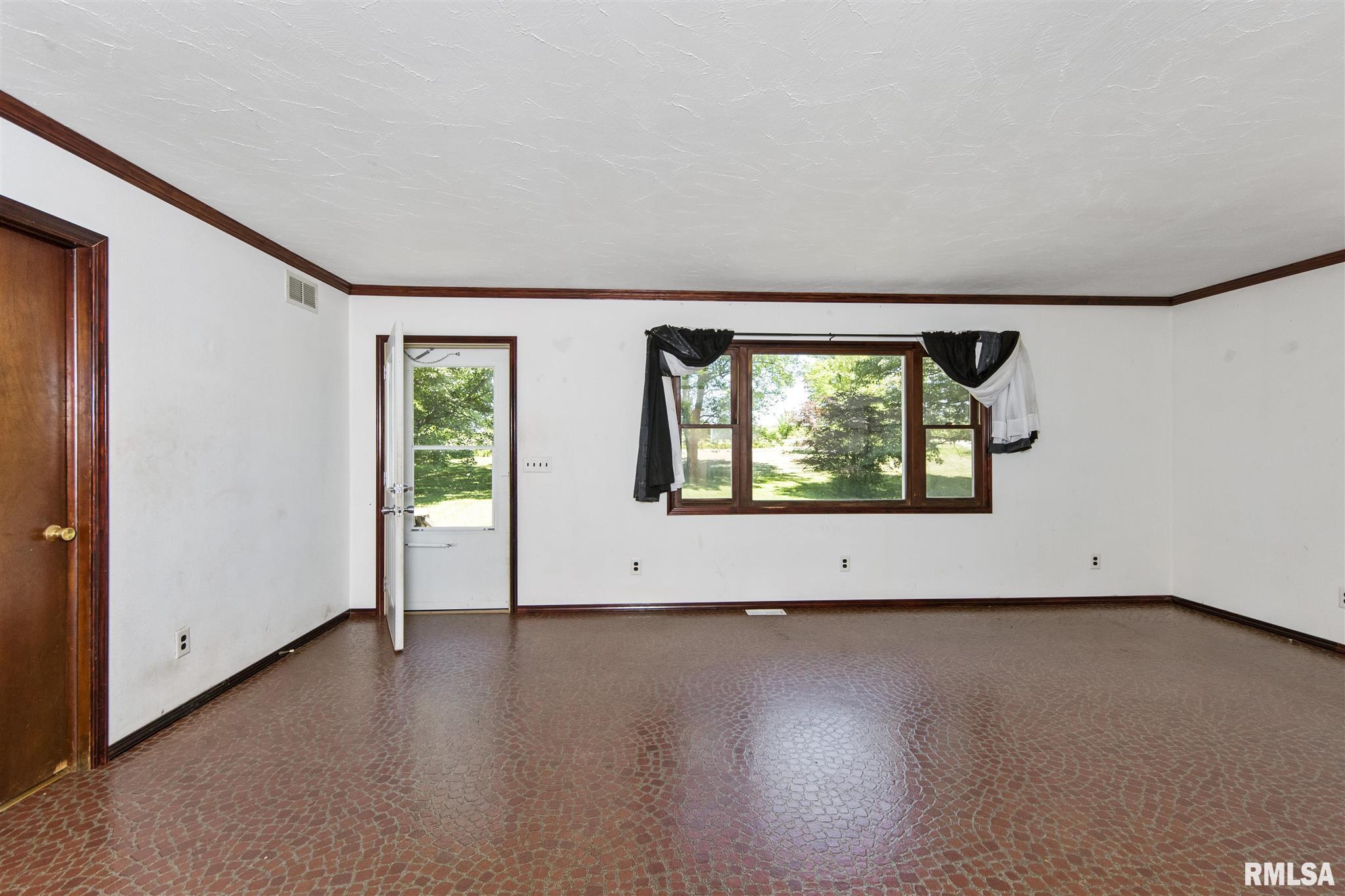 7139 Lake Road Hopedale, IL 61747 - Photo 2 of 40 Gallery Image 2