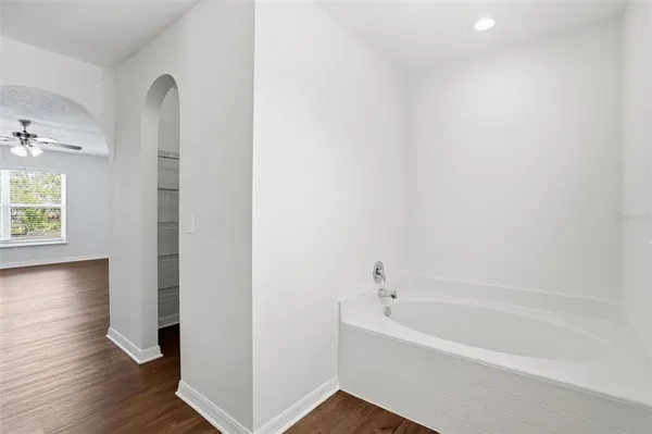 $379,900 | 10114 Maronda Drive, Riverview, FL 33578