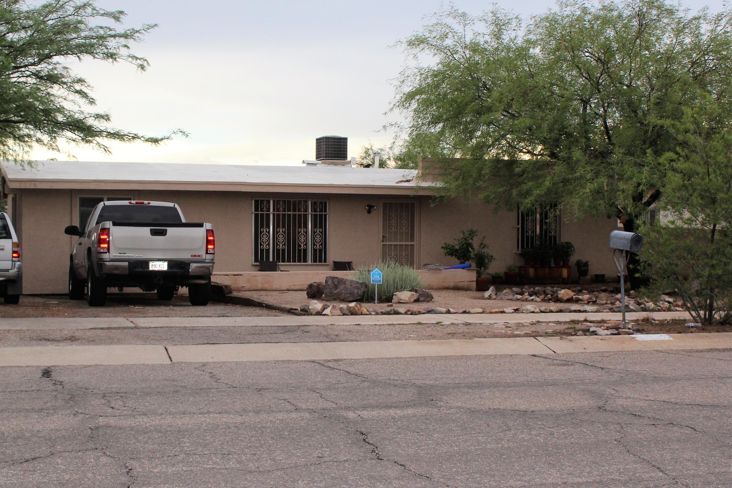 2026 West Saxony Road Tucson, AZ 85713 - Photo 1 of 10