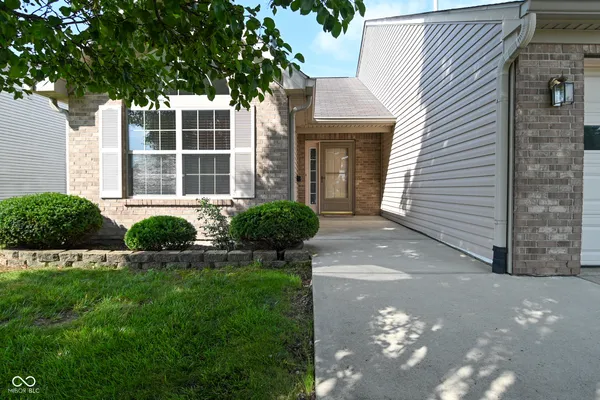 $249,900 | 10721 Oriole Court, Indianapolis, IN 46231