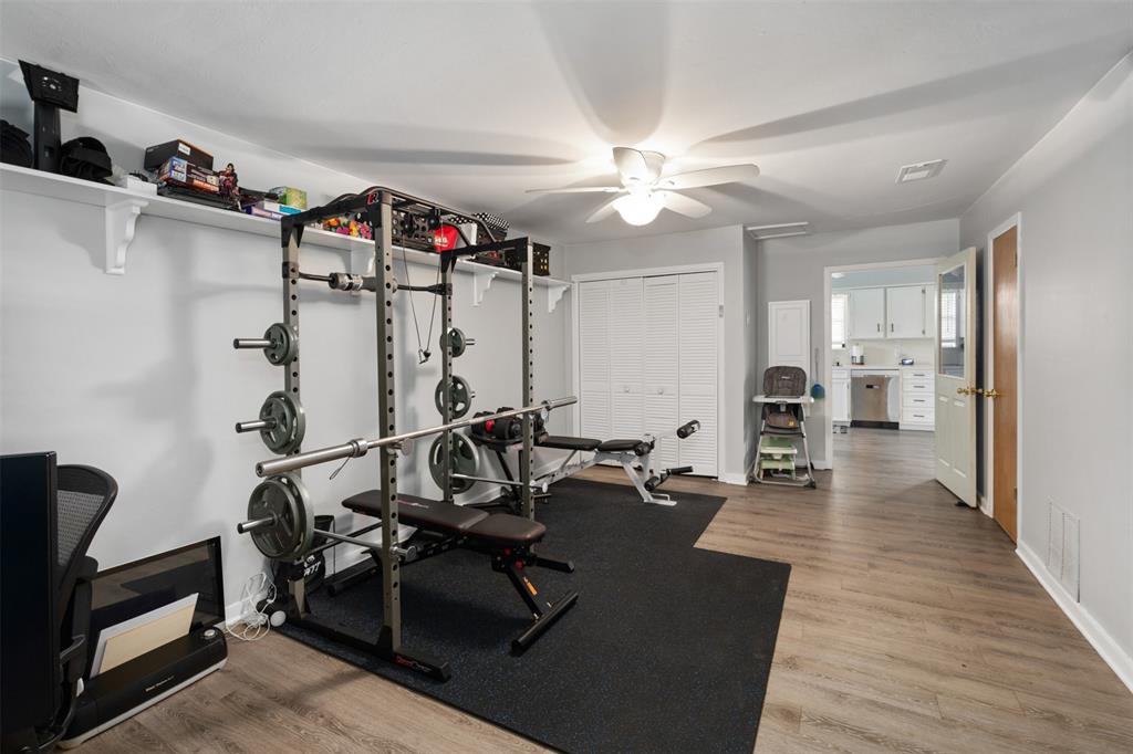 529 East Kempner Street Mabank, TX 75147 - Photo 13 of 16 a view of a room with gym equipment