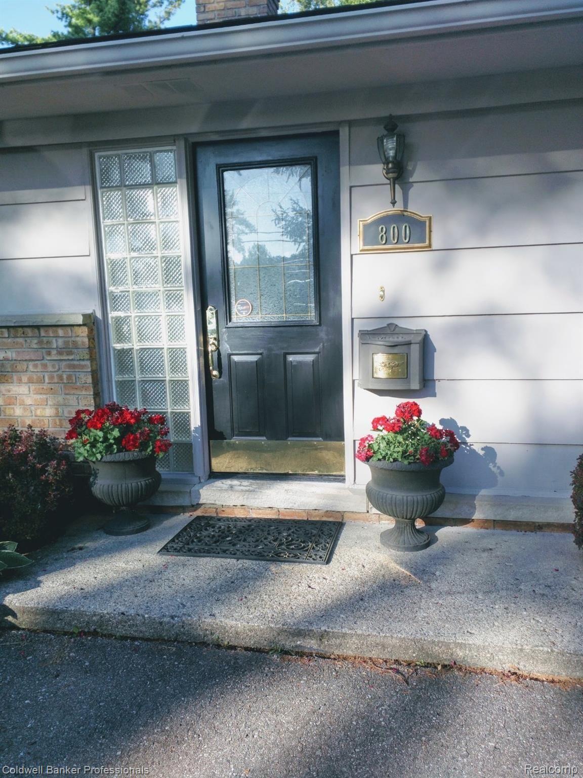 800 South Cranbrook Road Bloomfield Hills, MI 48301 - Photo 2 of 38 Welcome to 800 S. Cranbrook Rd.!
