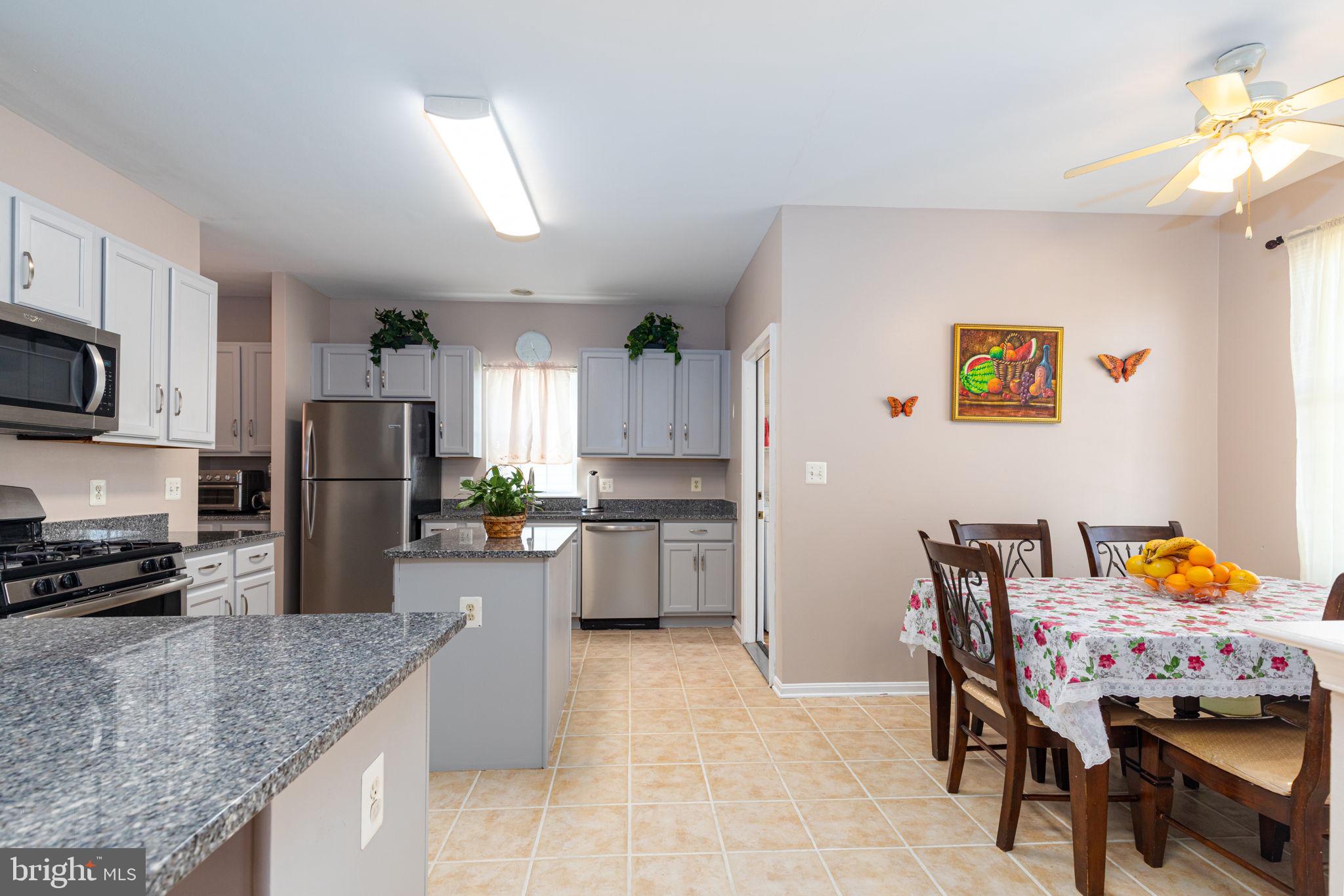 212 Commodore Drive Baltimore, MD 21221 - Photo 11 of 44