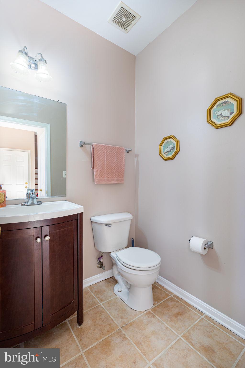 212 Commodore Drive Baltimore, MD 21221 - Photo 18 of 44