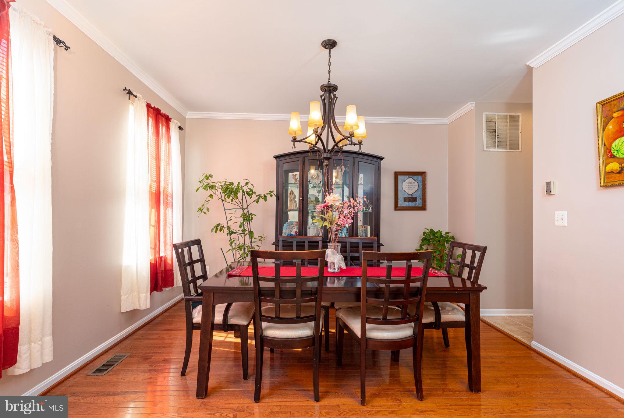 212 Commodore Drive Baltimore, MD 21221 - Photo 4 of 44