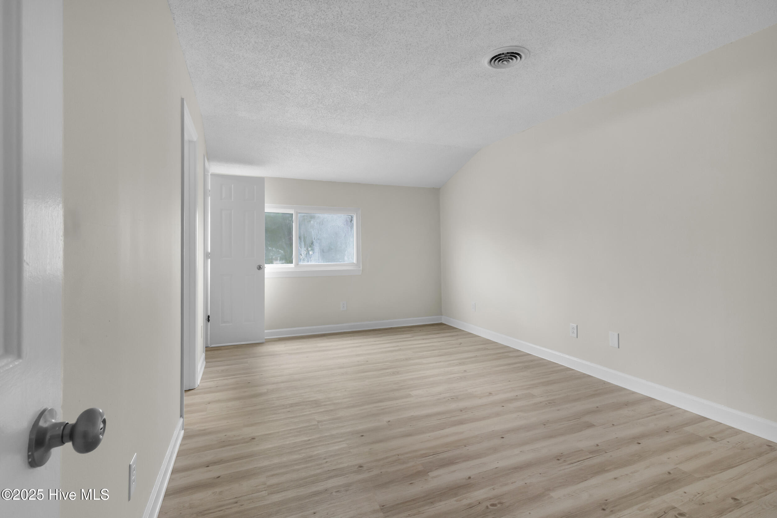 125 Pirates Road, Unit 7 New Bern, NC 28562 - Photo 11 of 30 18_19