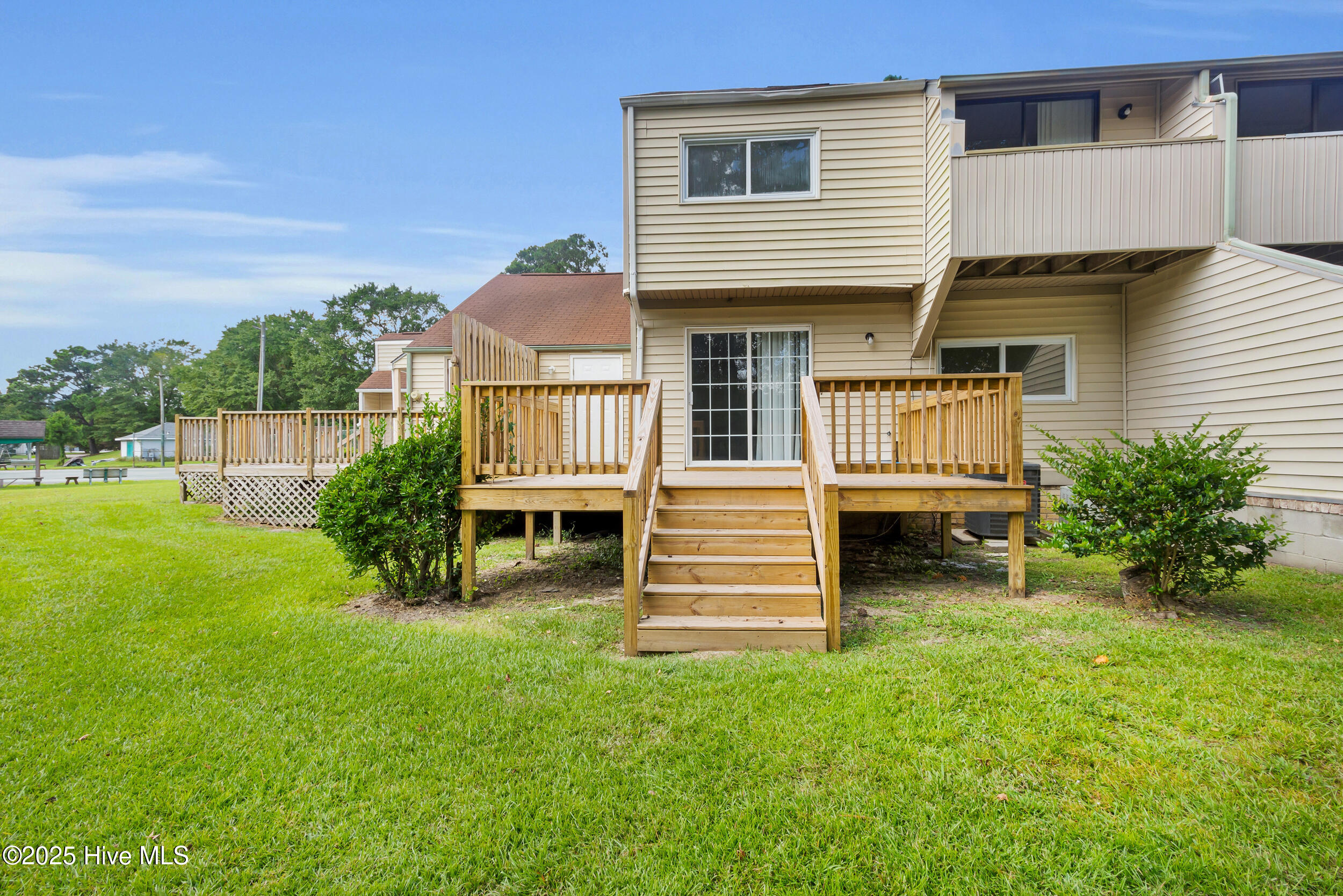 125 Pirates Road, Unit 7 New Bern, NC 28562 - Photo 16 of 30 23_24