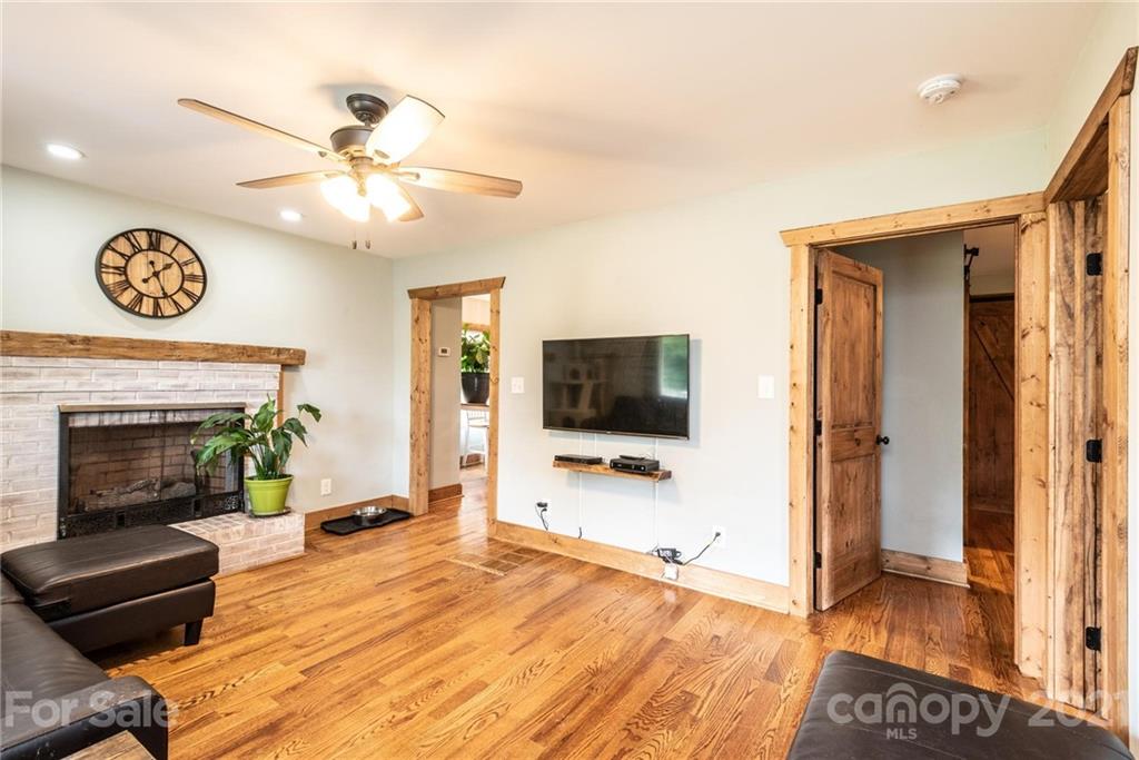 5696 Jenkins Road Morganton, NC 28655 - Photo 2 of 30 Gallery Image 2