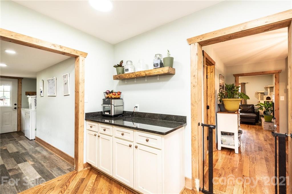 5696 Jenkins Road Morganton, NC 28655 - Photo 14 of 30 Gallery Image 14