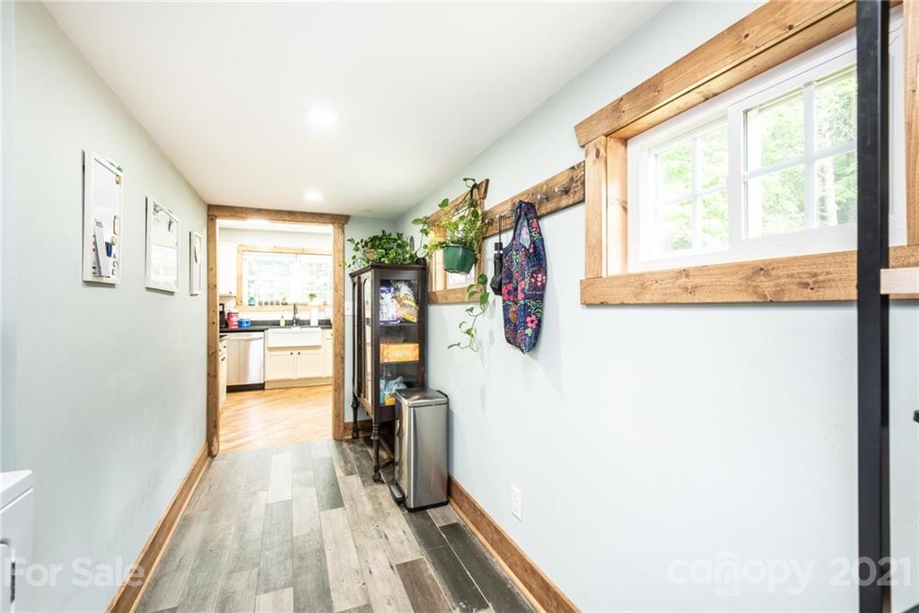 5696 Jenkins Road Morganton, NC 28655 - Photo 18 of 30 Gallery Image 18