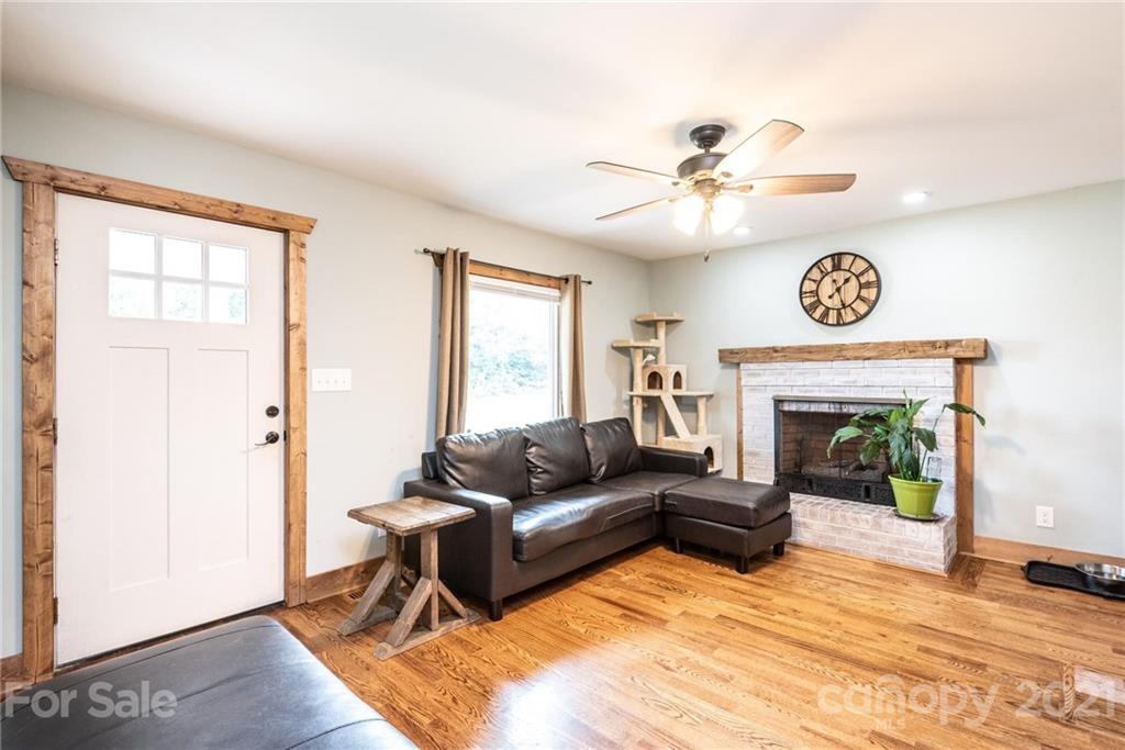 5696 Jenkins Road Morganton, NC 28655 - Photo 3 of 30 Gallery Image 3