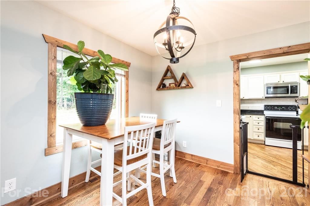 5696 Jenkins Road Morganton, NC 28655 - Photo 7 of 30 Gallery Image 7