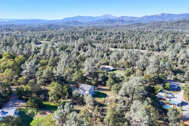 $289,000 | 19404 Peppernut Drive, Redding, CA 96003