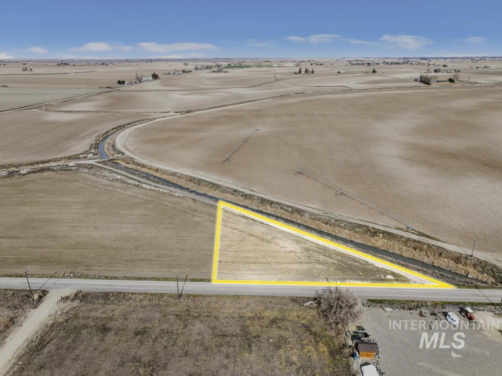 4 300 South Road Paul, ID 83347 - Photo 1 of 14 Overview of rural landscape
