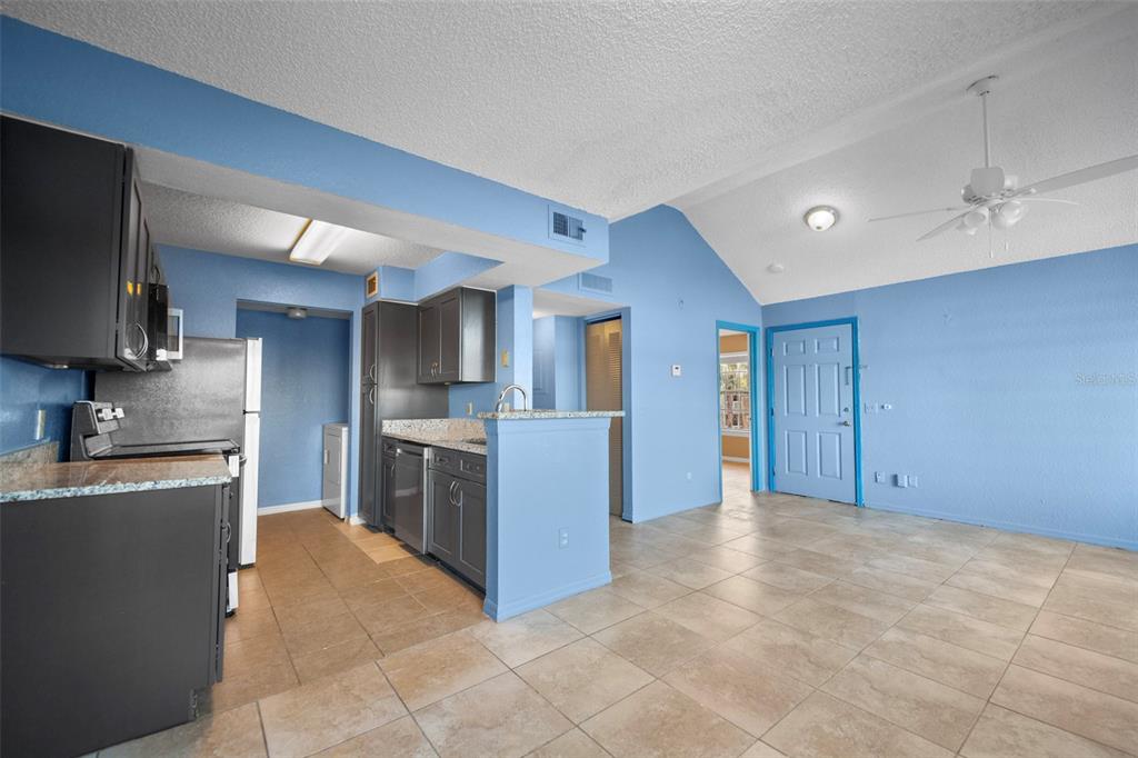 1037 South Hiawassee Road, Unit 2822 Orlando, FL 32835 - Photo 4 of 16