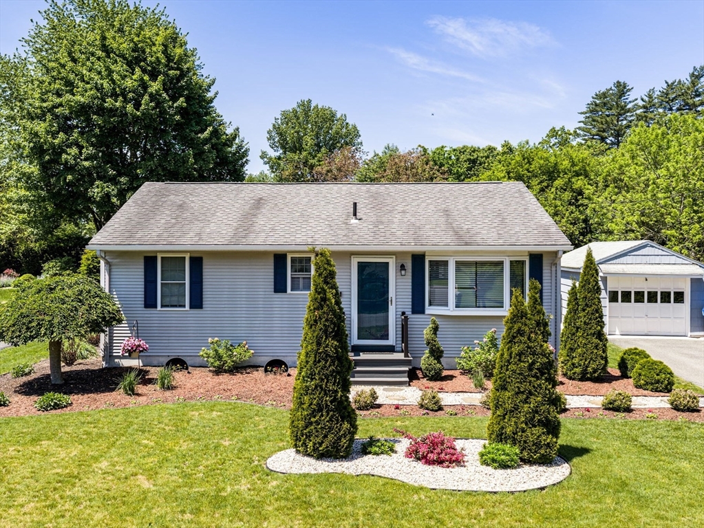 46 Rochford Circle Springfield, MA 01128 - Photo 1 of 29