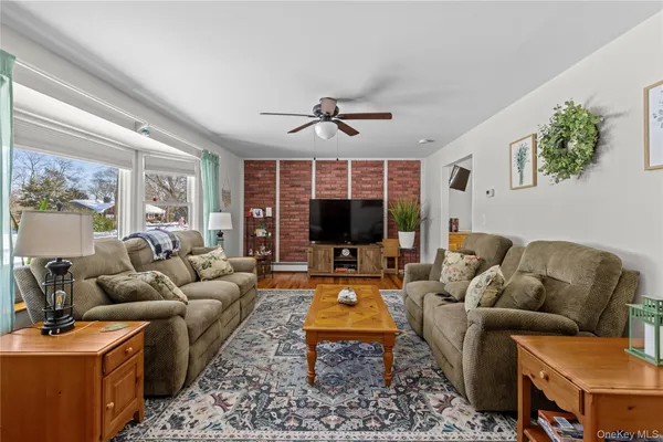 $899,000 | 93 St Marys Drive, Jamesport, NY 11901